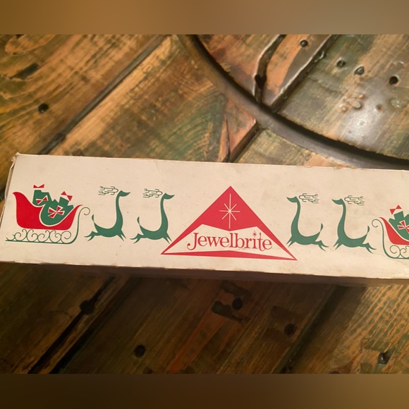 Vintage Set of 6 Jewelbrite Plastic Christmas Tree & Poinsettia Ornaments - Picture 9 of 10